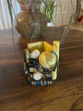 Leonardo Collective Decorative Vintage-Style Desk Organizer in Yellow and Blue
